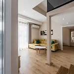 Luma Penthouses By Lägenhet Tirana
