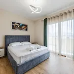 Luma Penthouses By Lägenhet Tirana