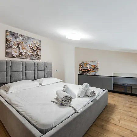 Apartament Luma Penthouses By *